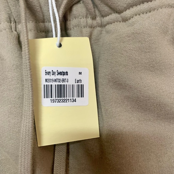 MNML sweatpants - Picture 2 of 4